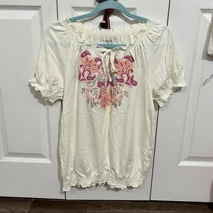 White embroidery tee-shirt